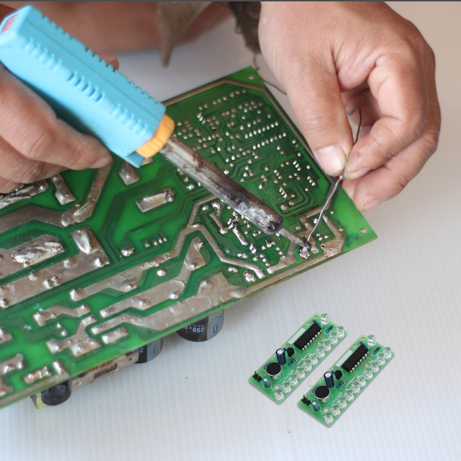 ชุดอุปกรณ์บัดกรีไฟ LED ควบคุมเ - Diy In Electronics บทวิจารณ์และราคา